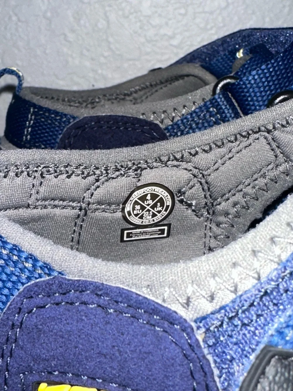 Keen // Navy Blue & Gray Kids Washable Water Friendly Sandal